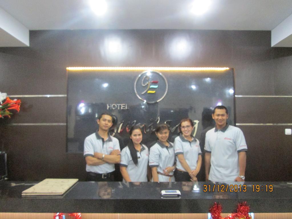 Gumilang Hotel Puncak Exterior photo