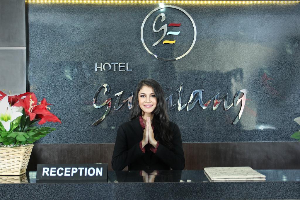 Gumilang Hotel Puncak Exterior photo